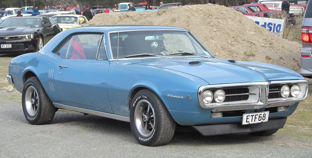 1967_Pontiaac_Firebird 1. generace