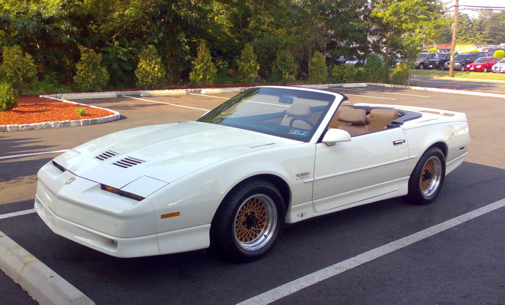 20th_Anniversary_Turbo_TransAm_Convertible_august_2009_3. generace